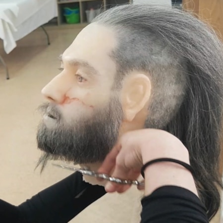 Trabajo de posticeria facial de una barba