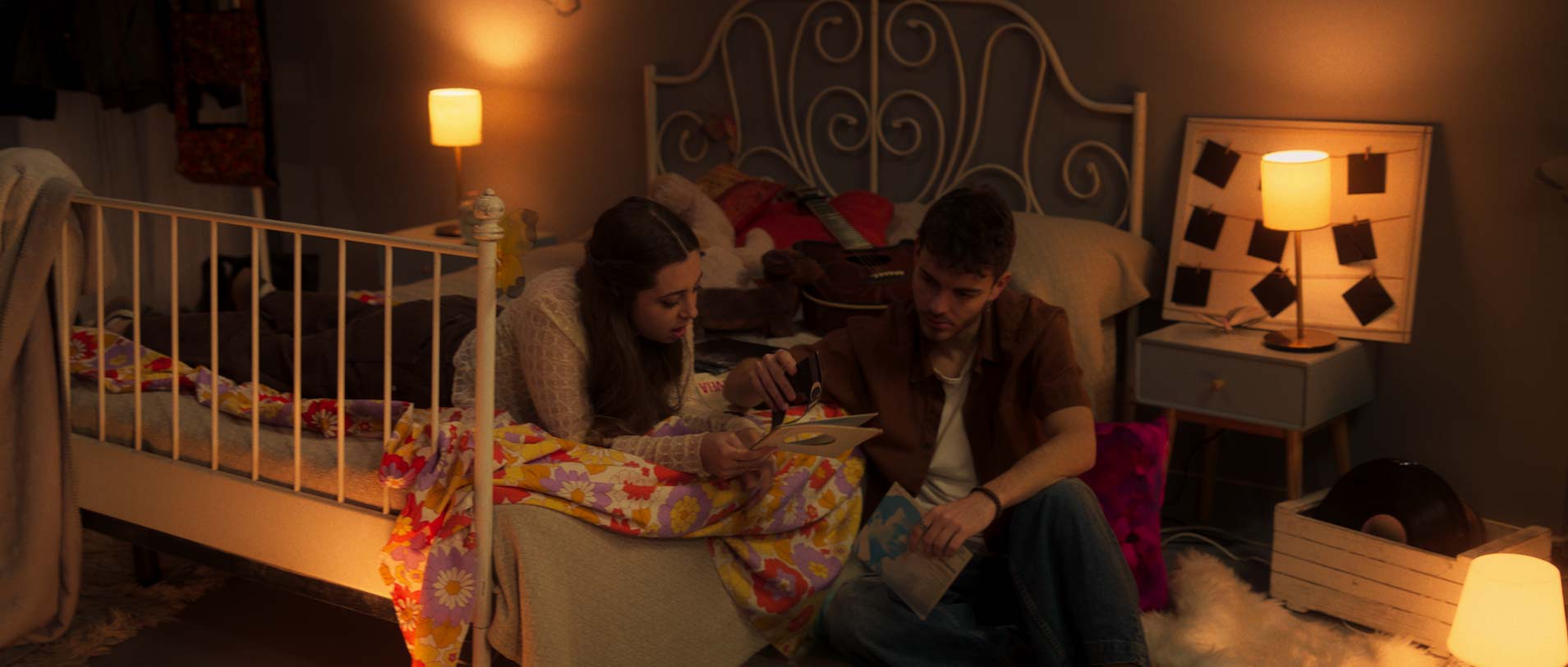 Still del videoclip Fight fo me -Habitacion